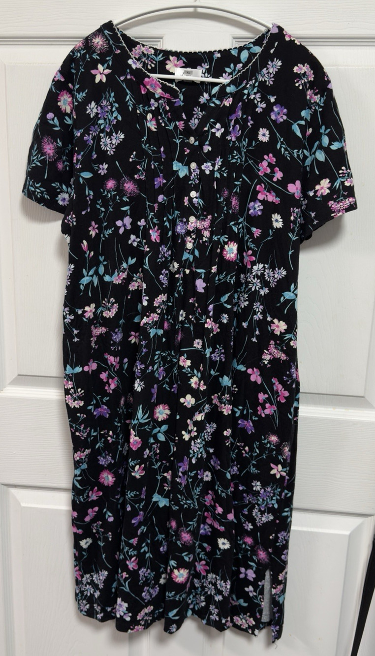 Aria Collection Short Sleeve Nightgown Size XL Black Floral 100% Cotton